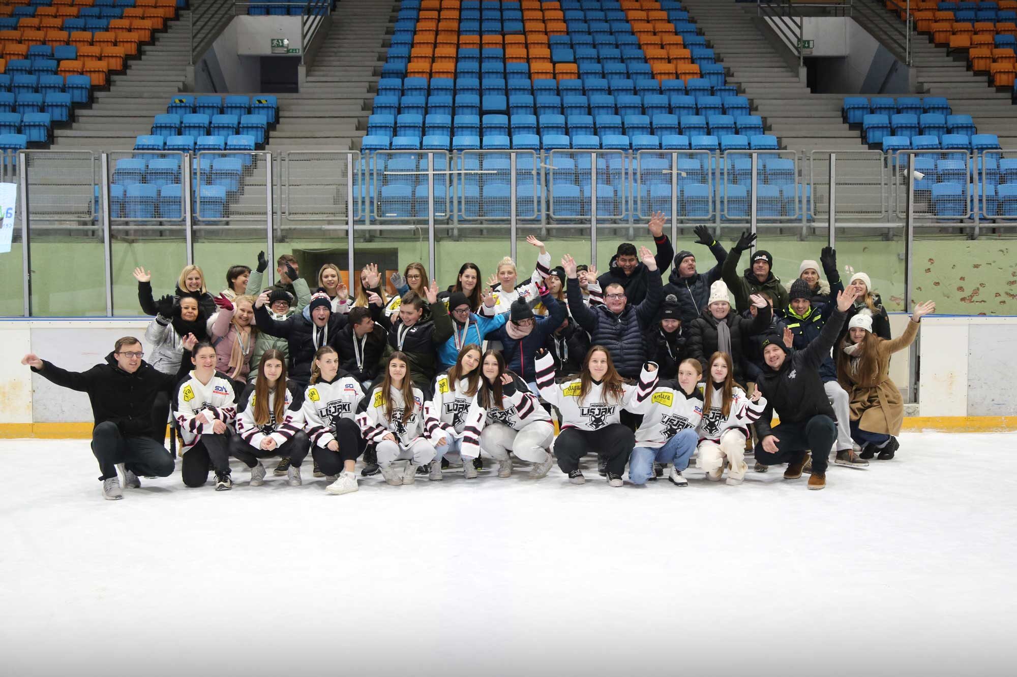 skupinska-slika-hokej