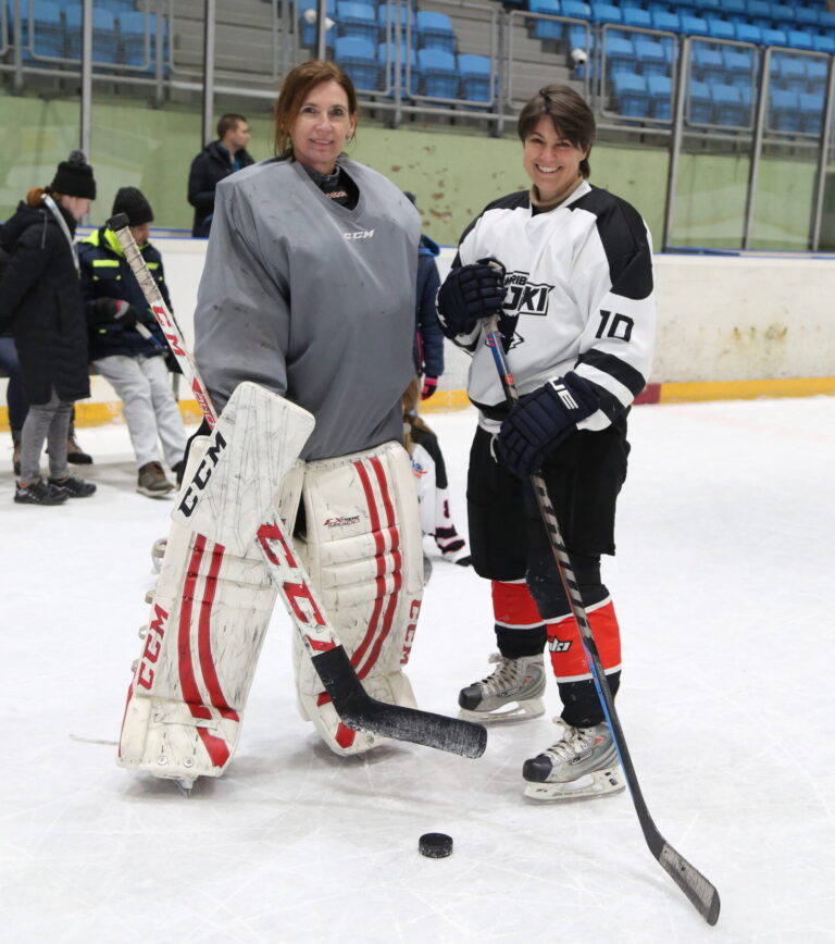 Mojca Doupona in Viktorija Pečnikar Oblak